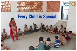 Akshaya-Patra-mid-day-meal-programme-special-children